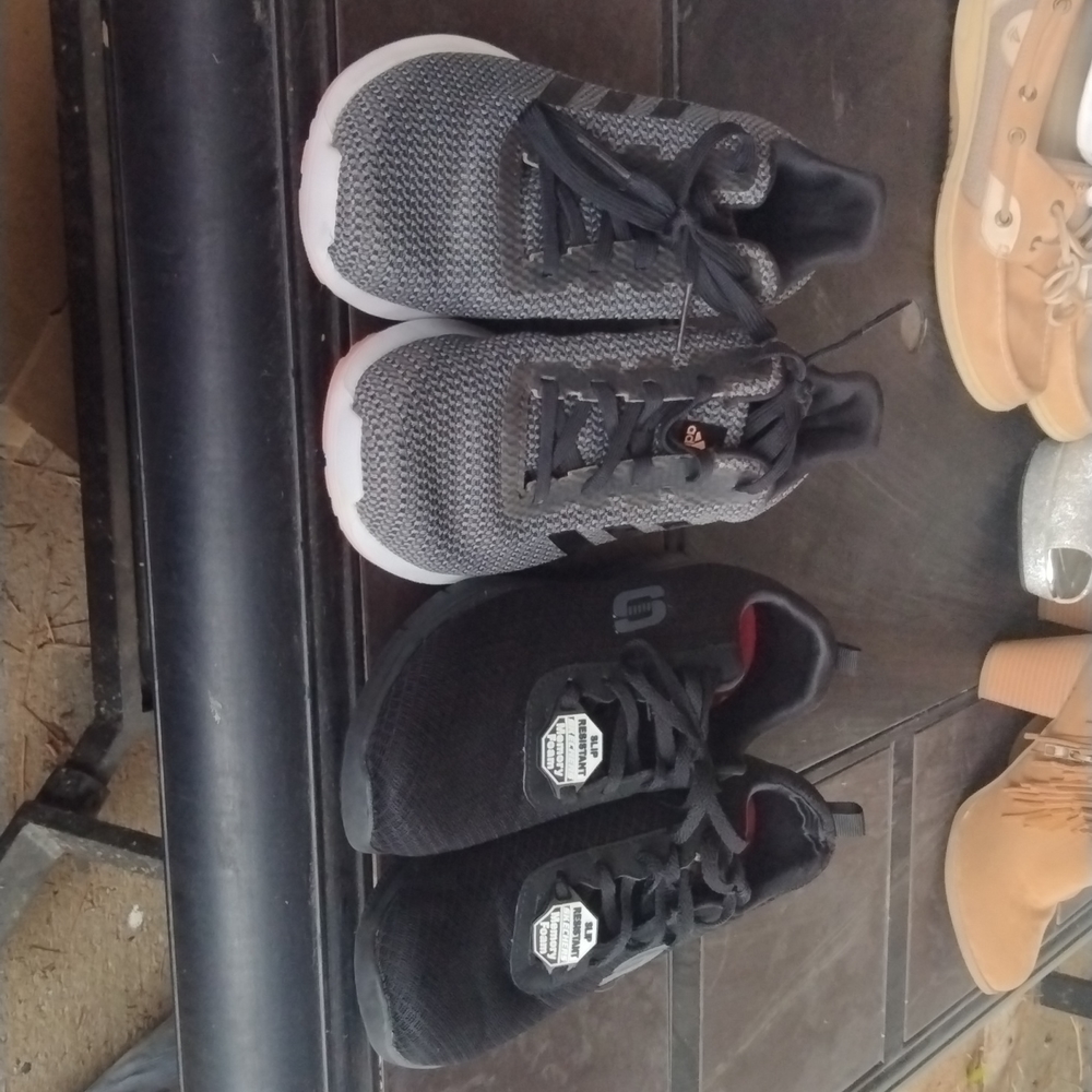 Girls shoes